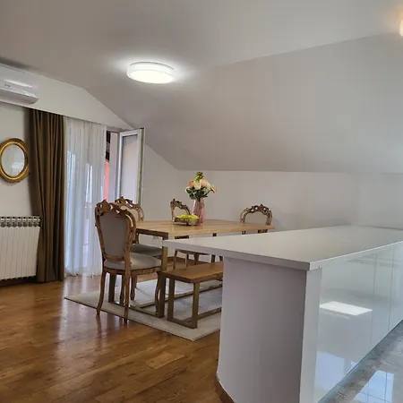 Mek Lux Сараево