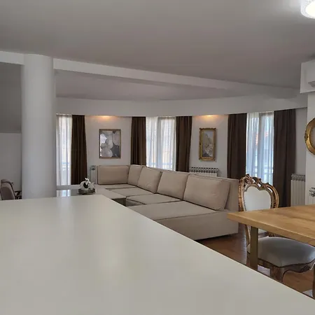 Mek Lux Apartment