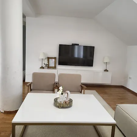 Apartment Mek Lux *